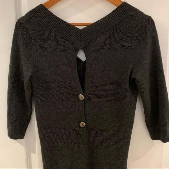 Black sweater with half length sleeves open back - Picture 2 of 3